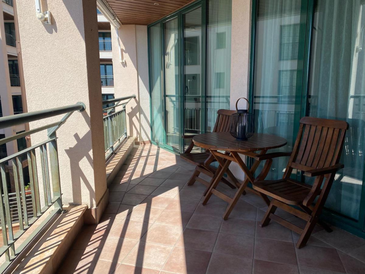 Port Balchik Apartment Exteriör bild